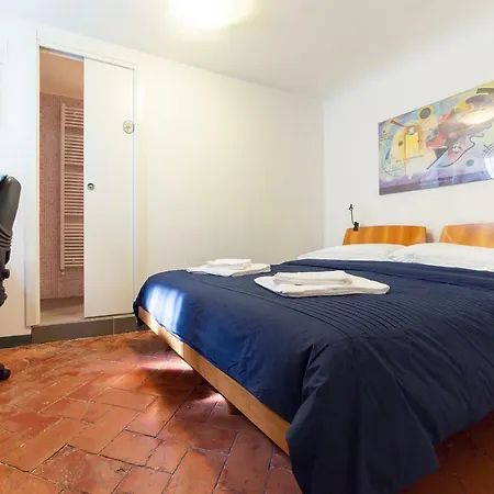 David Museum 6 Sleeps *